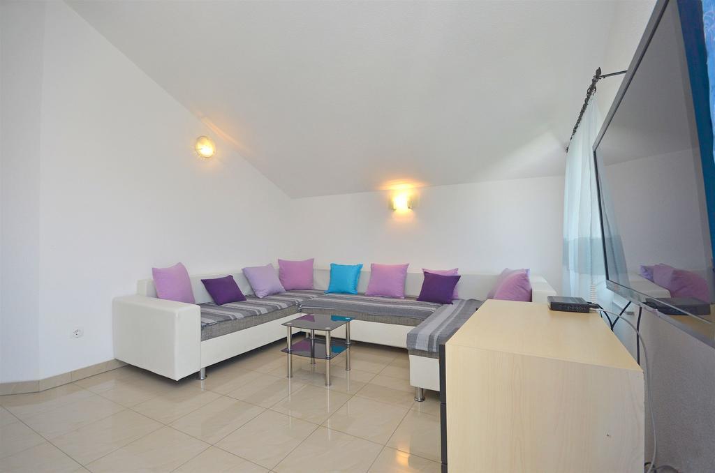 Apartment Ljubica Vodice Exterior photo