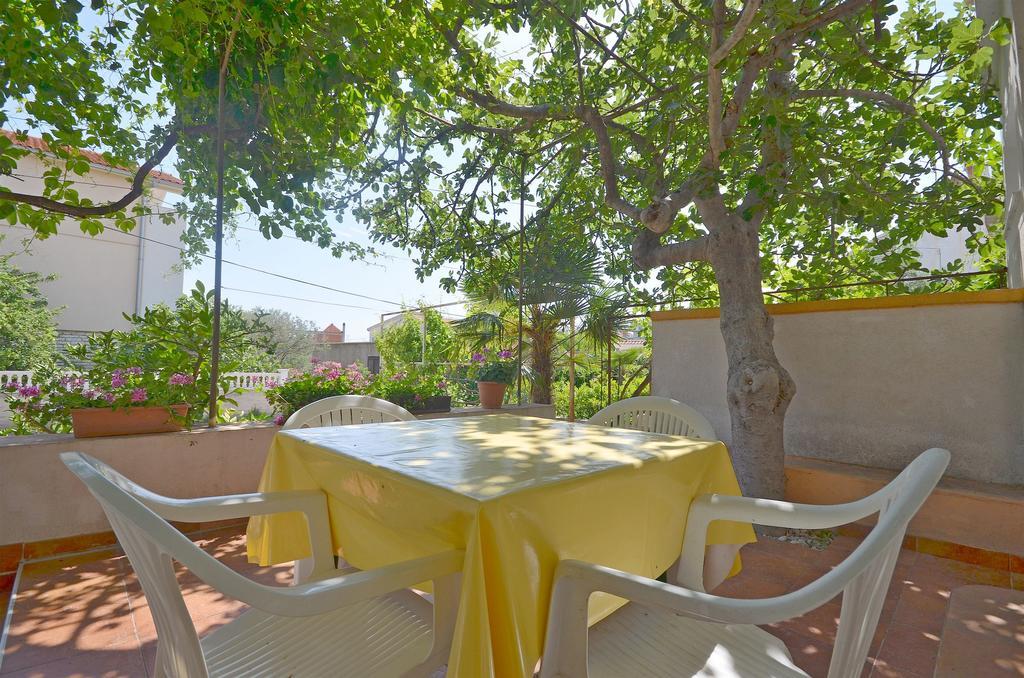 Apartment Ljubica Vodice Exterior photo