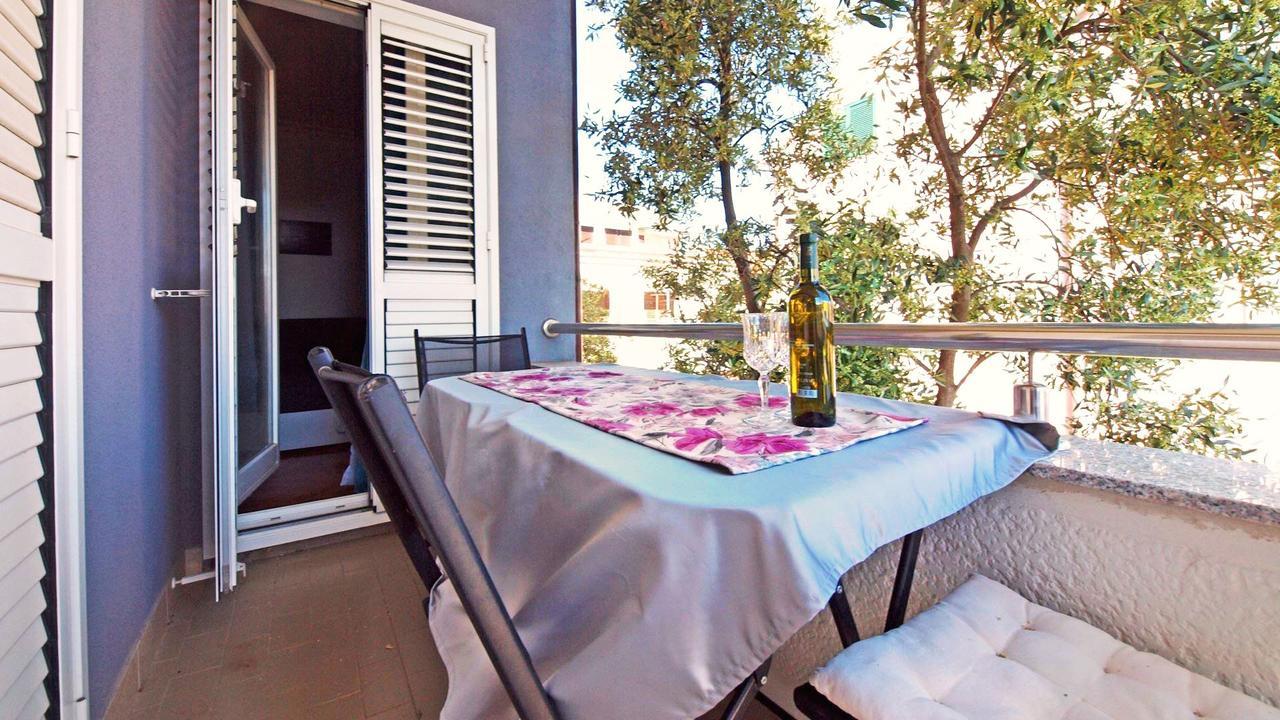 Apartment Ljubica Vodice Exterior photo