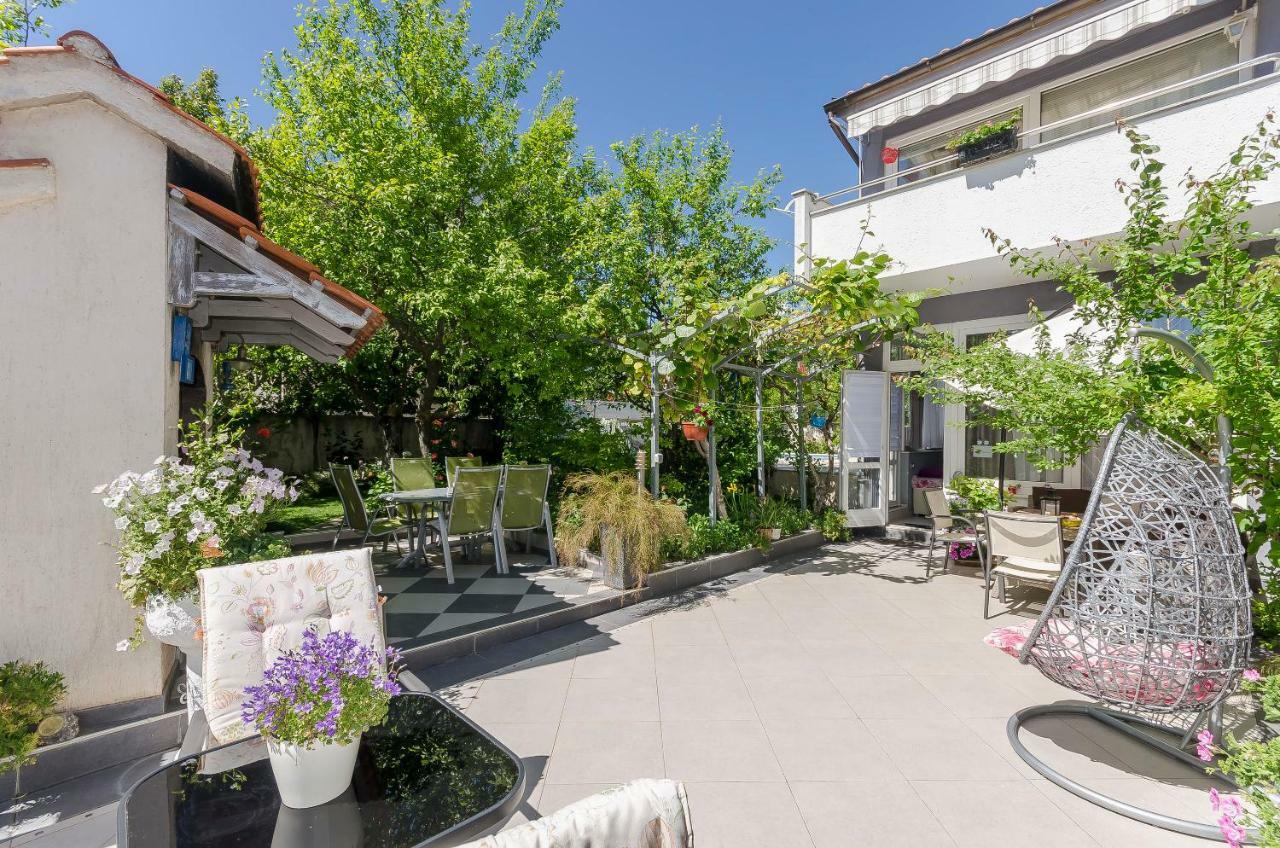 Apartment Ljubica Vodice Exterior photo